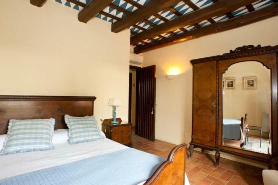 Hostal La Riera Torroella de Montgrí Exterior foto